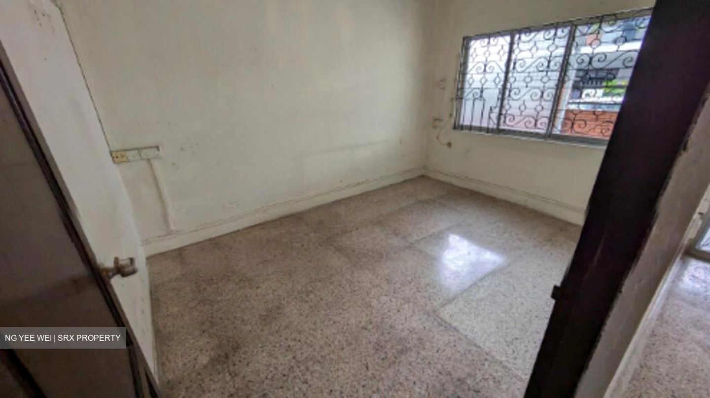 Sembawang Hills Estate (D20), Terrace #546679361